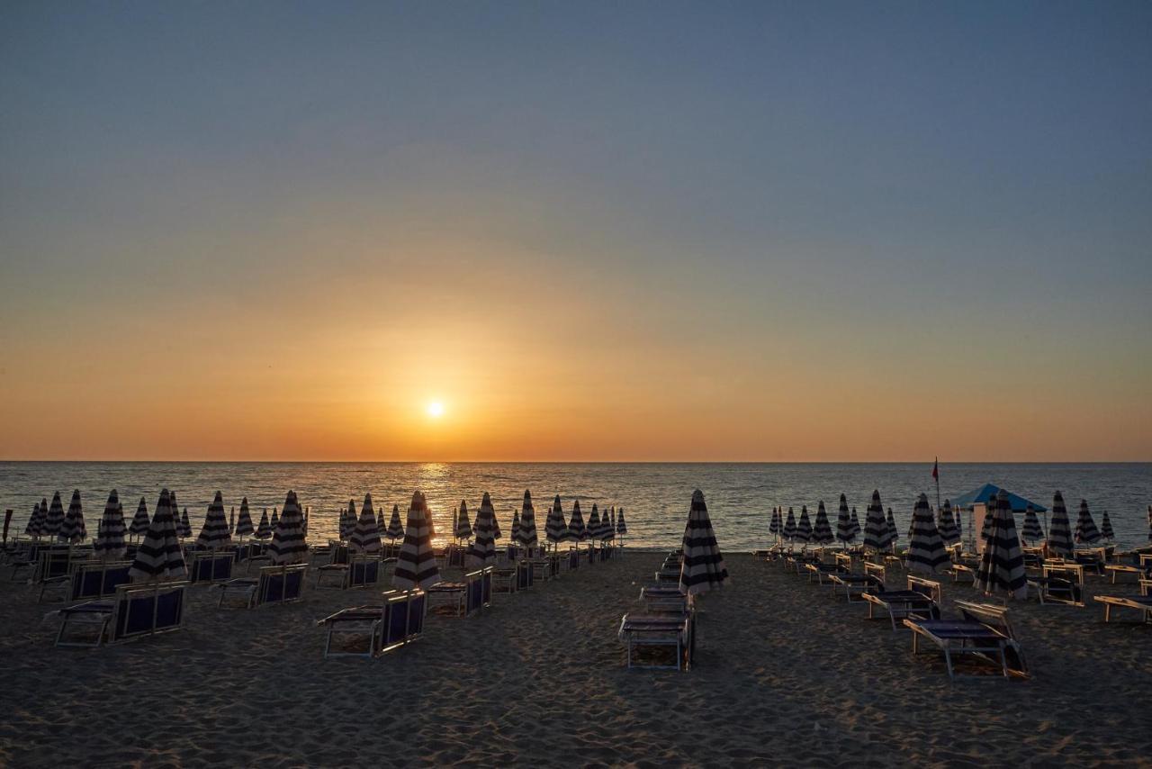 Nausicaa Village Сант-Андреа-Апостоло-делло-Йонио Экстерьер фото